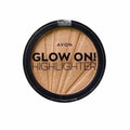 Pó Iluminador Avon Glow On Dourado. Realce sua beleza com um brilho radiante e acabamento perfeito para todos os tons de pele.